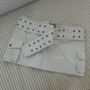 iconic cargo mini skirt never worn